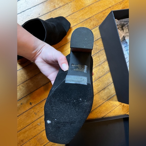 Fashion To Figure - Women's Cheyenne Heels Size 9 Wide Width - Picture 5 of 8